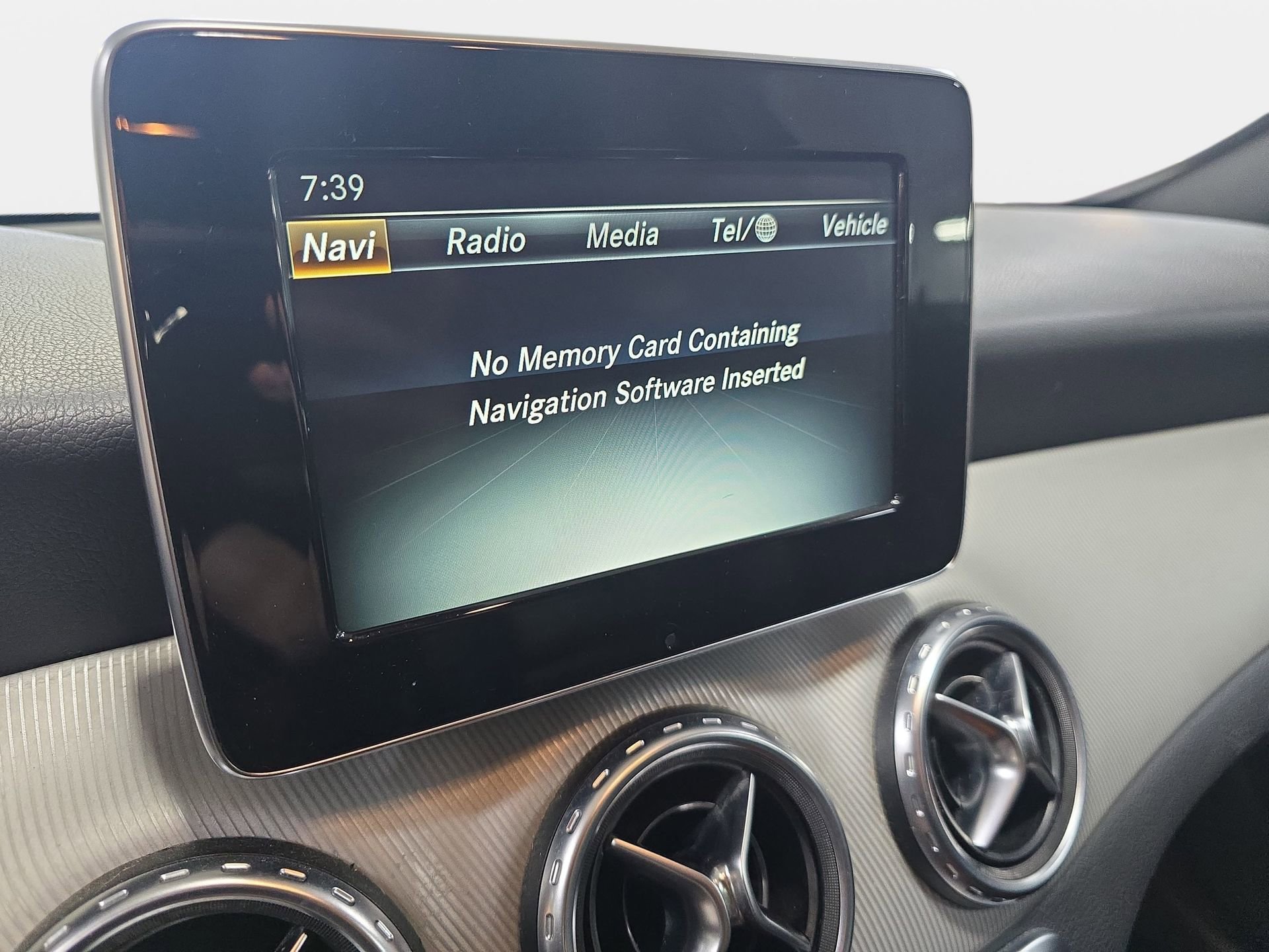 Certified 2016 Mercedes-Benz GLA 250 4MATIC image 22