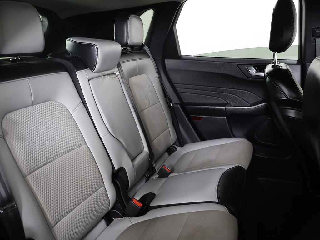 Used 2024 Ford Escape SE image 33