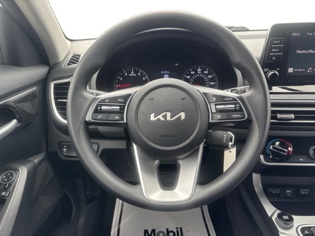 Used 2023 Kia Seltos LX image 15