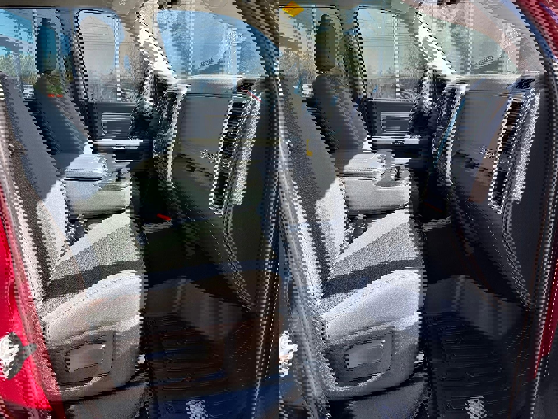 Used 2019 RAM 1500 Big Horn image 33