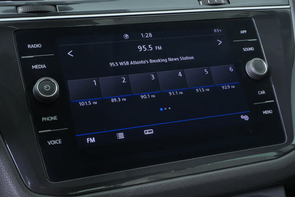 Certified 2020 Volkswagen Tiguan SE FWD image 15