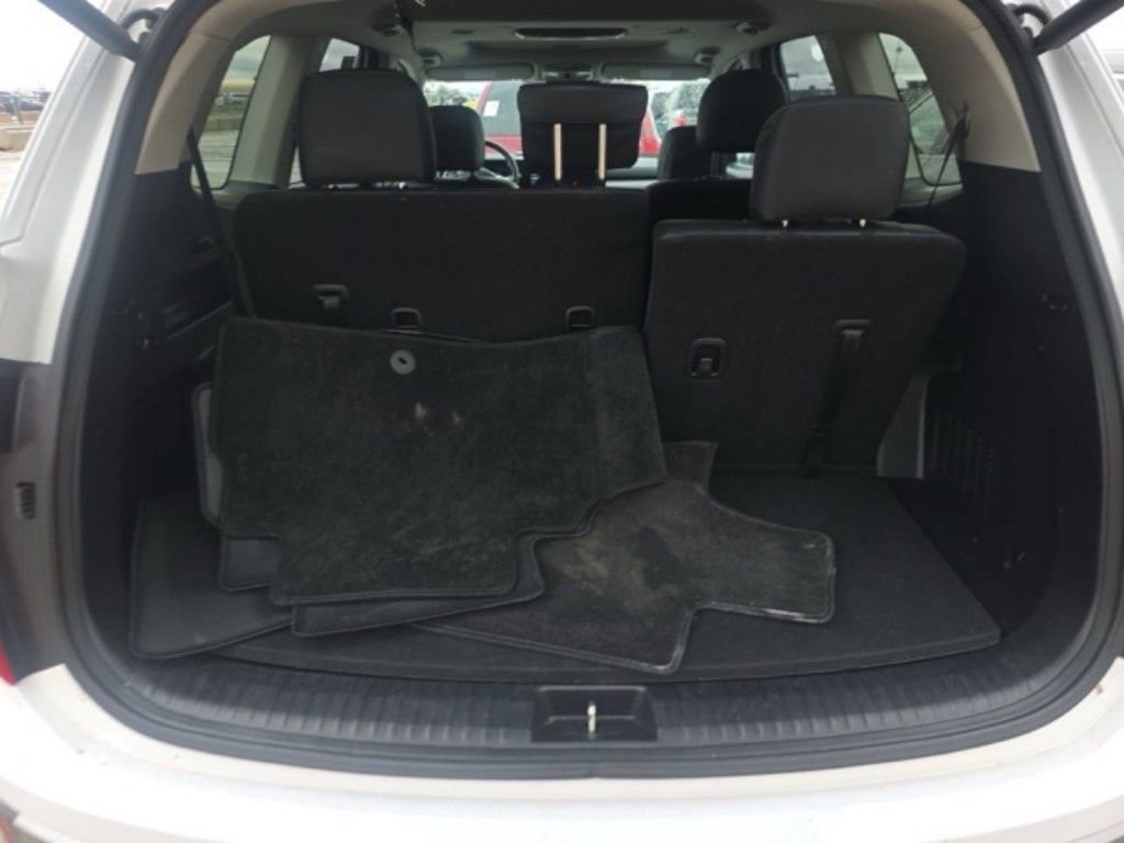 Used 2025 Kia Telluride S image 16