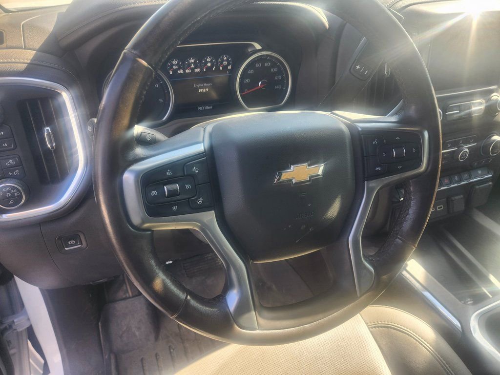 Used 2023 Chevrolet Silverado 3500 LTZ w/ LTZ Convenience Package image 11