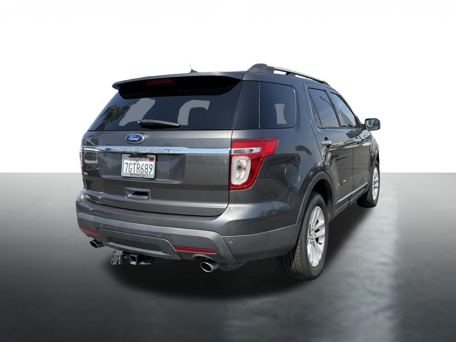Used 2015 Ford Explorer XLT w/ Equipment Group 202A FWD image 7