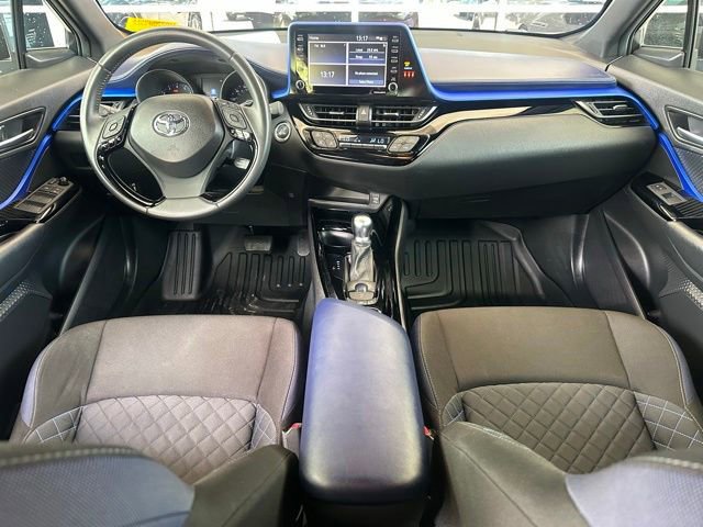 Used 2020 Toyota C-HR XLE FWD image 10