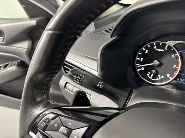 Used 2024 Nissan Altima 2.5 SR FWD image 15