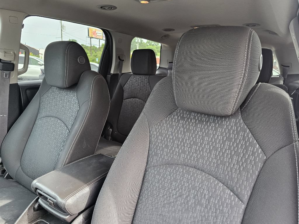 Used 2014 GMC Acadia SLE FWD image 21