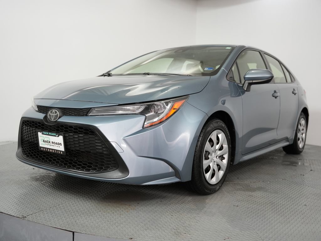 Used 2020 Toyota Corolla LE image 3
