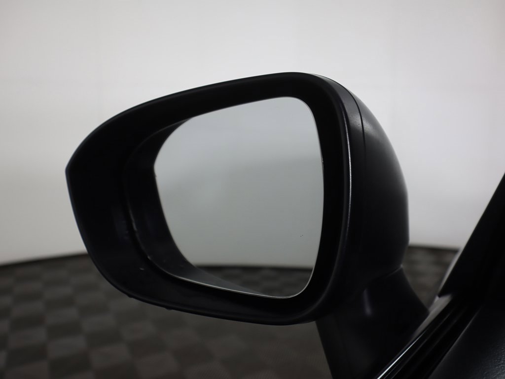 Used 2024 Nissan Rogue S image 29