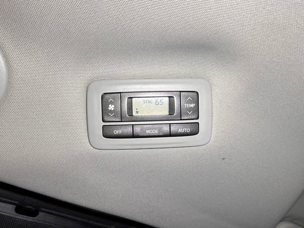 Used 2019 Toyota Sienna LE FWD image 21