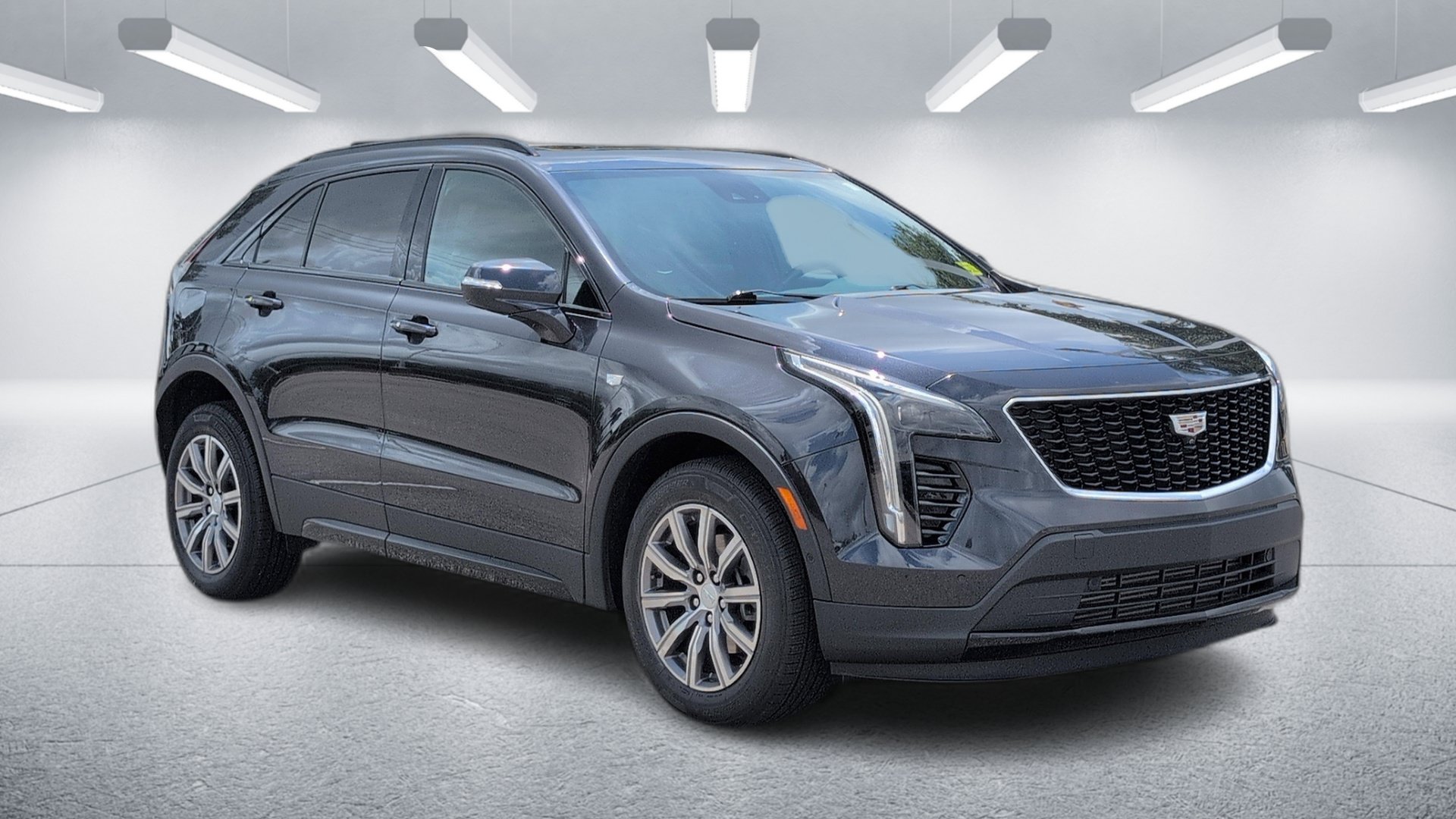 Certified 2022 Cadillac XT4 Sport w/ Enhanced Visibility Package FWD image 9