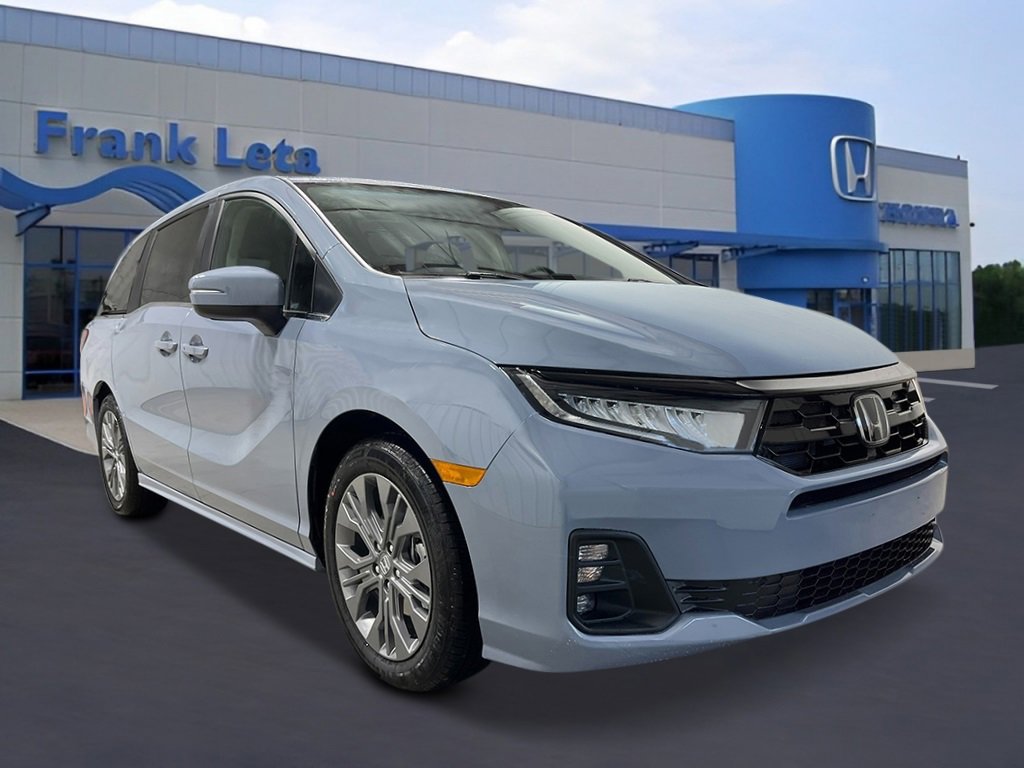 New 2026 Honda Odyssey Touring image 9