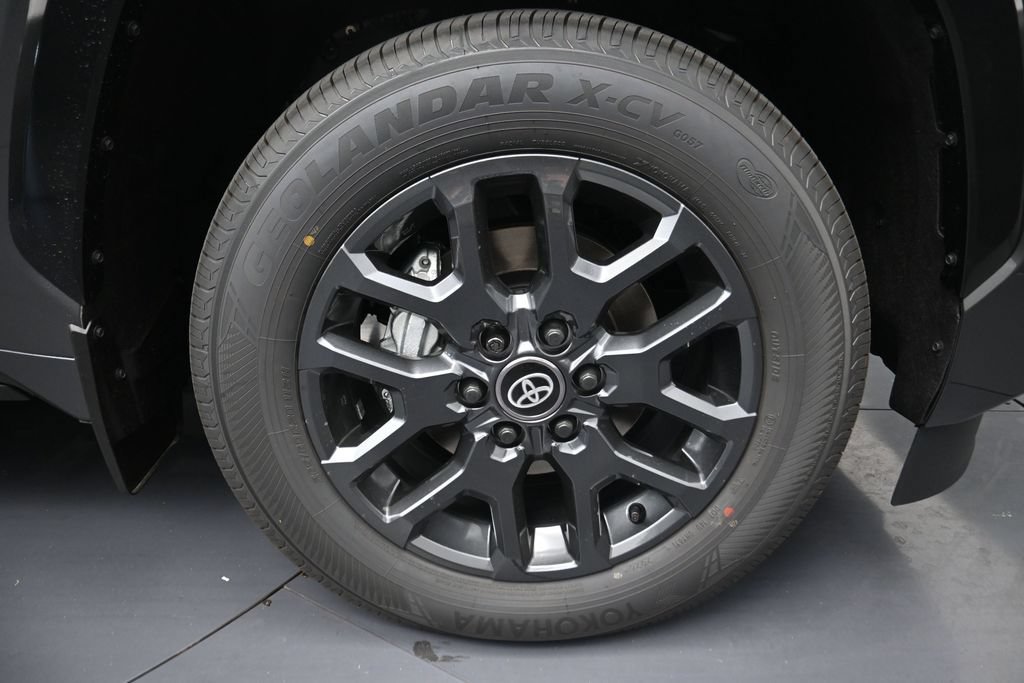 New 2026 Toyota Sequoia Platinum AWD/4WD image 5