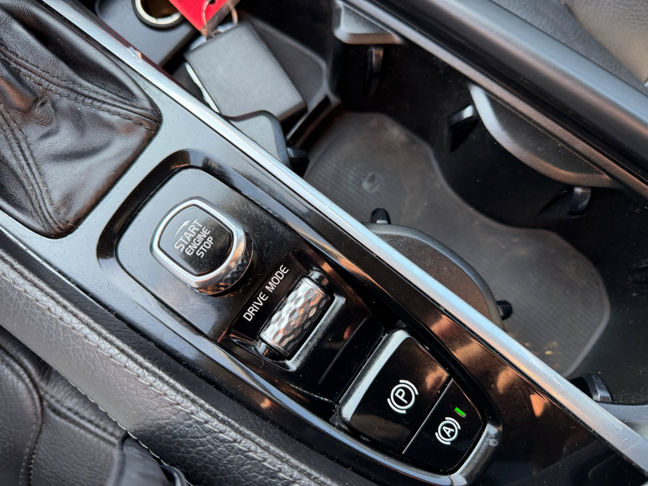 Used 2019 Volvo XC90 T6 Momentum w/ Protection Package Premier image 18