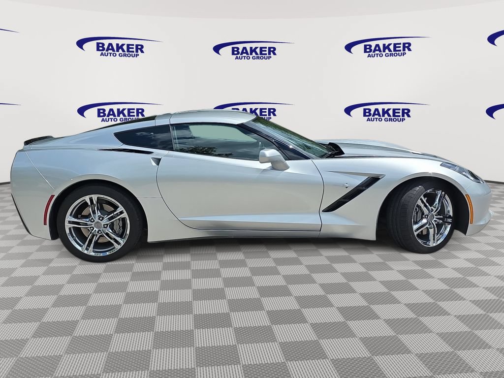 Used 2017 Chevrolet Corvette Stingray Coupe w/ 2LT Preferred Equipment Group RWD image 4