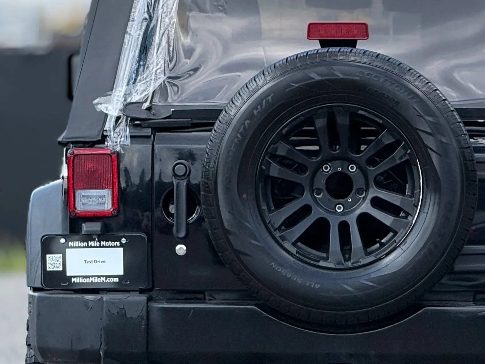 Used 2015 Jeep Wrangler Unlimited Sport w/ Quick Order Package 24S AWD/4WD image 13