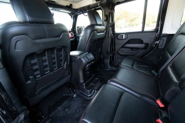 Used 2018 Jeep Wrangler Unlimited Rubicon w/ Dual Top Group image 27