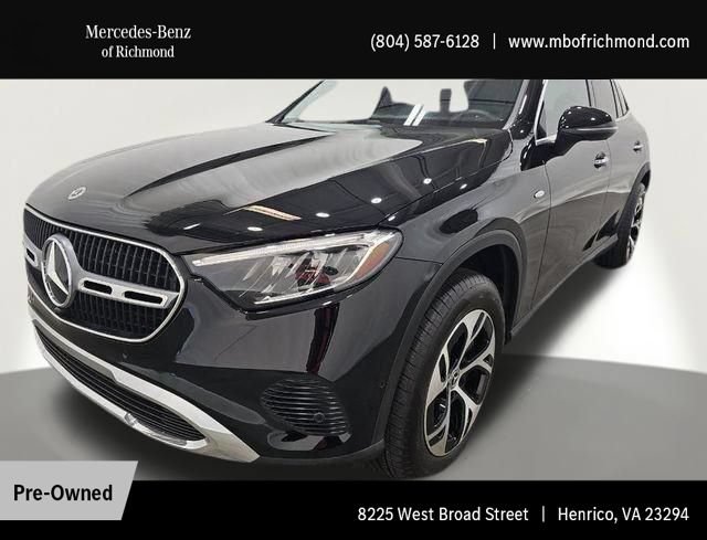 Used 2025 Mercedes-Benz GLC 350e 4MATIC image 1