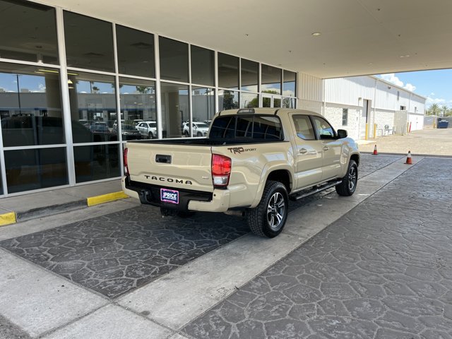 Used 2016 Toyota Tacoma TRD Sport RWD image 6