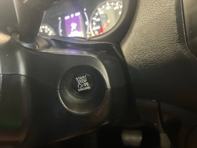 Used 2020 Jeep Renegade Sport w/ Sport Appearance Group AWD/4WD image 17
