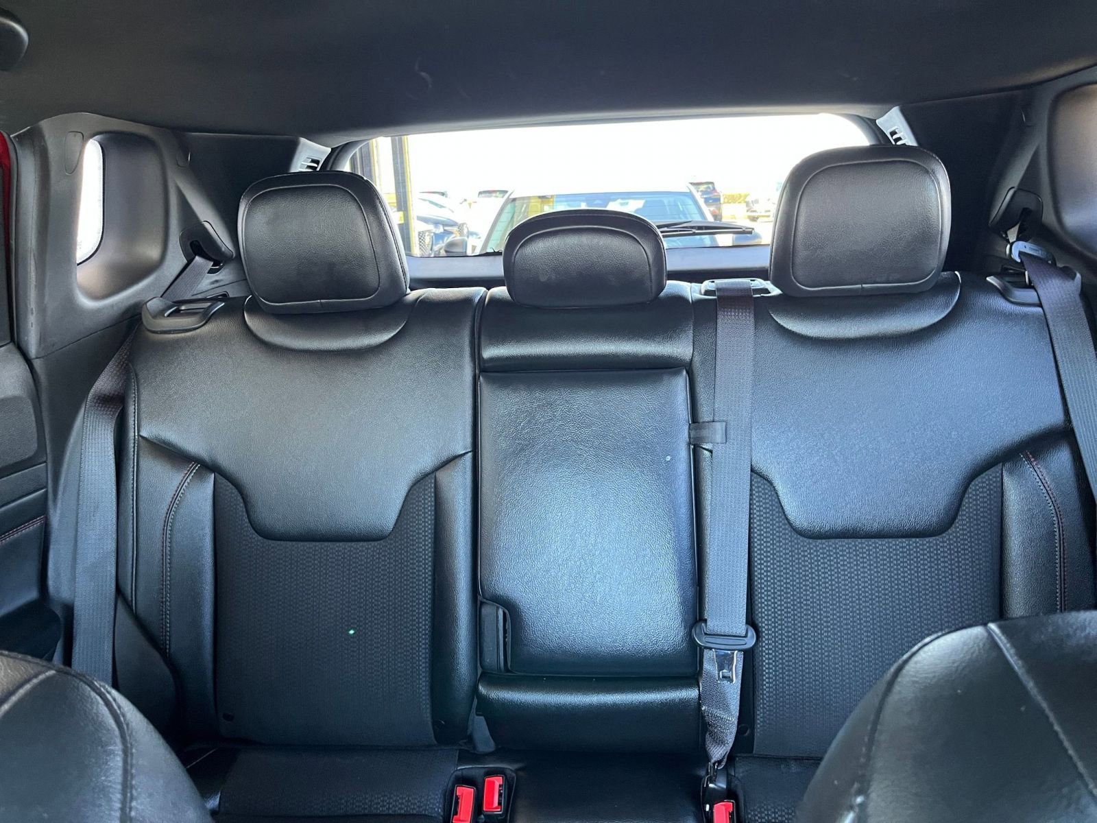 Used 2025 Jeep Compass Trailhawk image 34