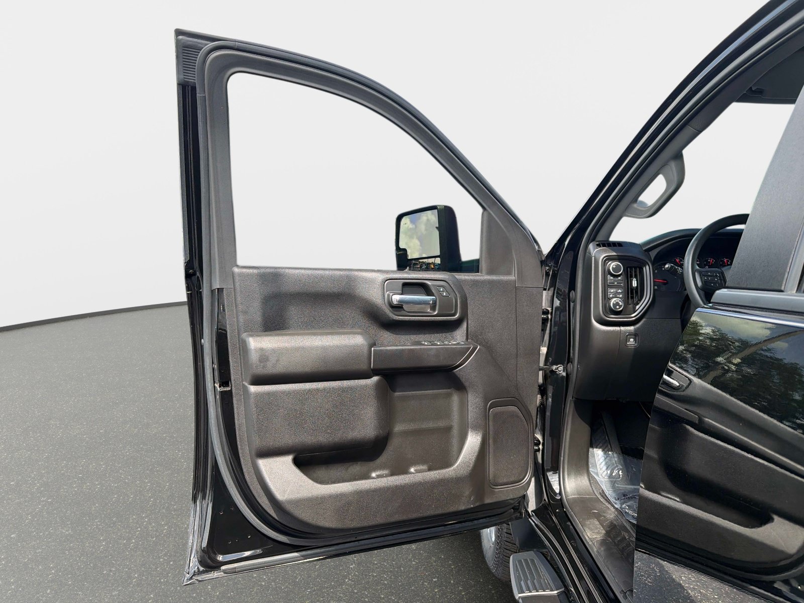Used 2024 Chevrolet Silverado 2500 Custom w/ Custom Value Package AWD/4WD image 37