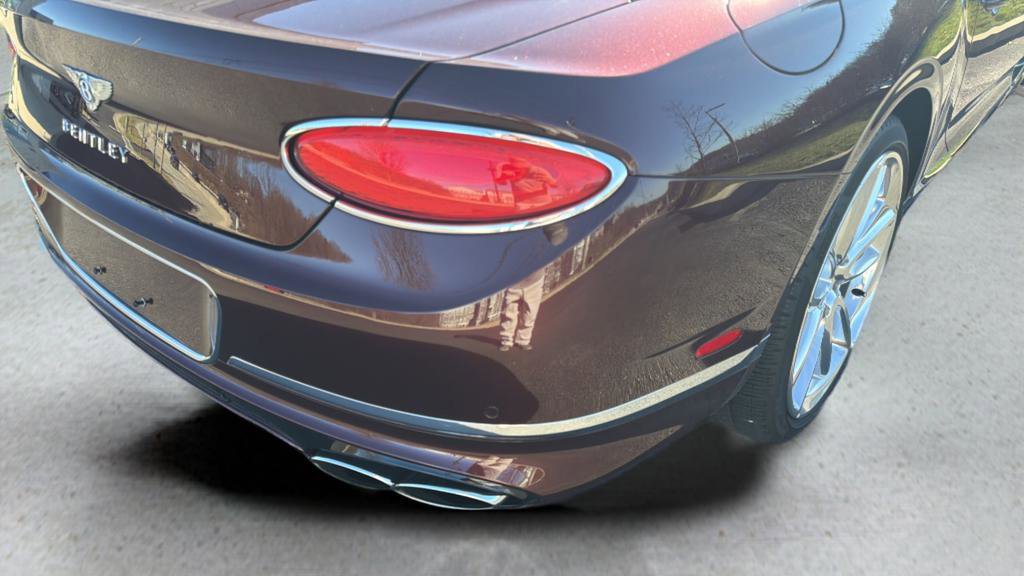Used 2020 Bentley Continental GT image 22
