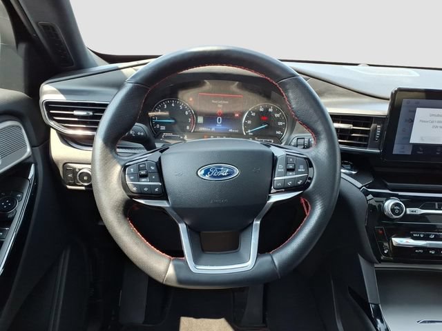 Used 2024 Ford Explorer ST-Line w/ Class IV Trailer Tow Package AWD/4WD image 8
