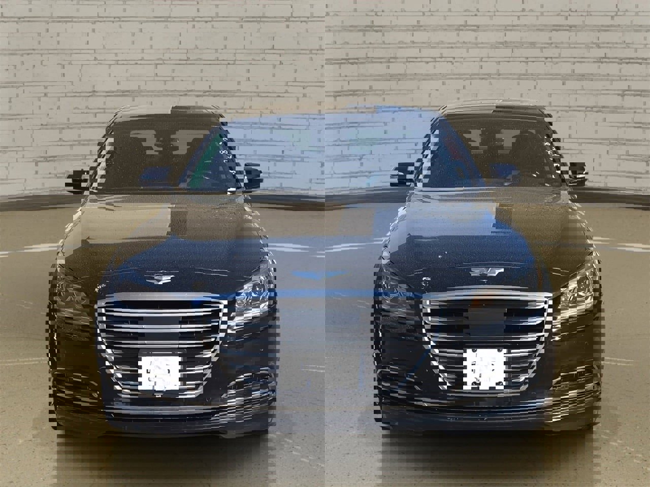 Used 2015 Hyundai Genesis 3.8 w/ Option Group 03 image 2