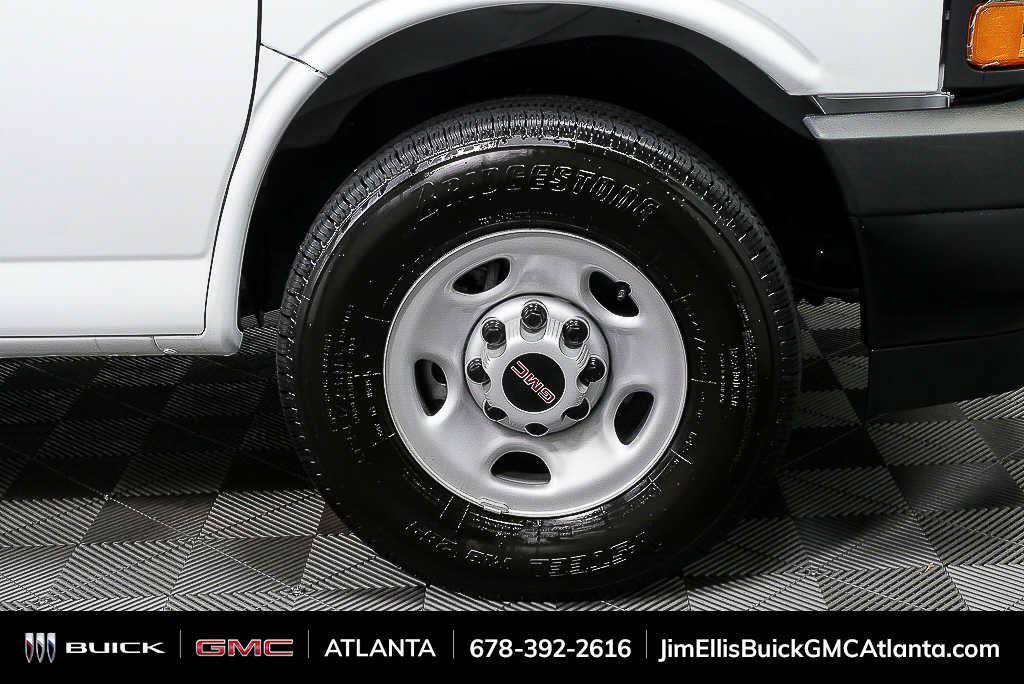 New 2025 GMC Savana 2500 w/ Driver Convenience Package RWD image 31