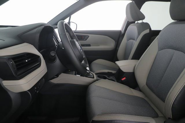 Used 2025 Subaru Forester Premium image 16
