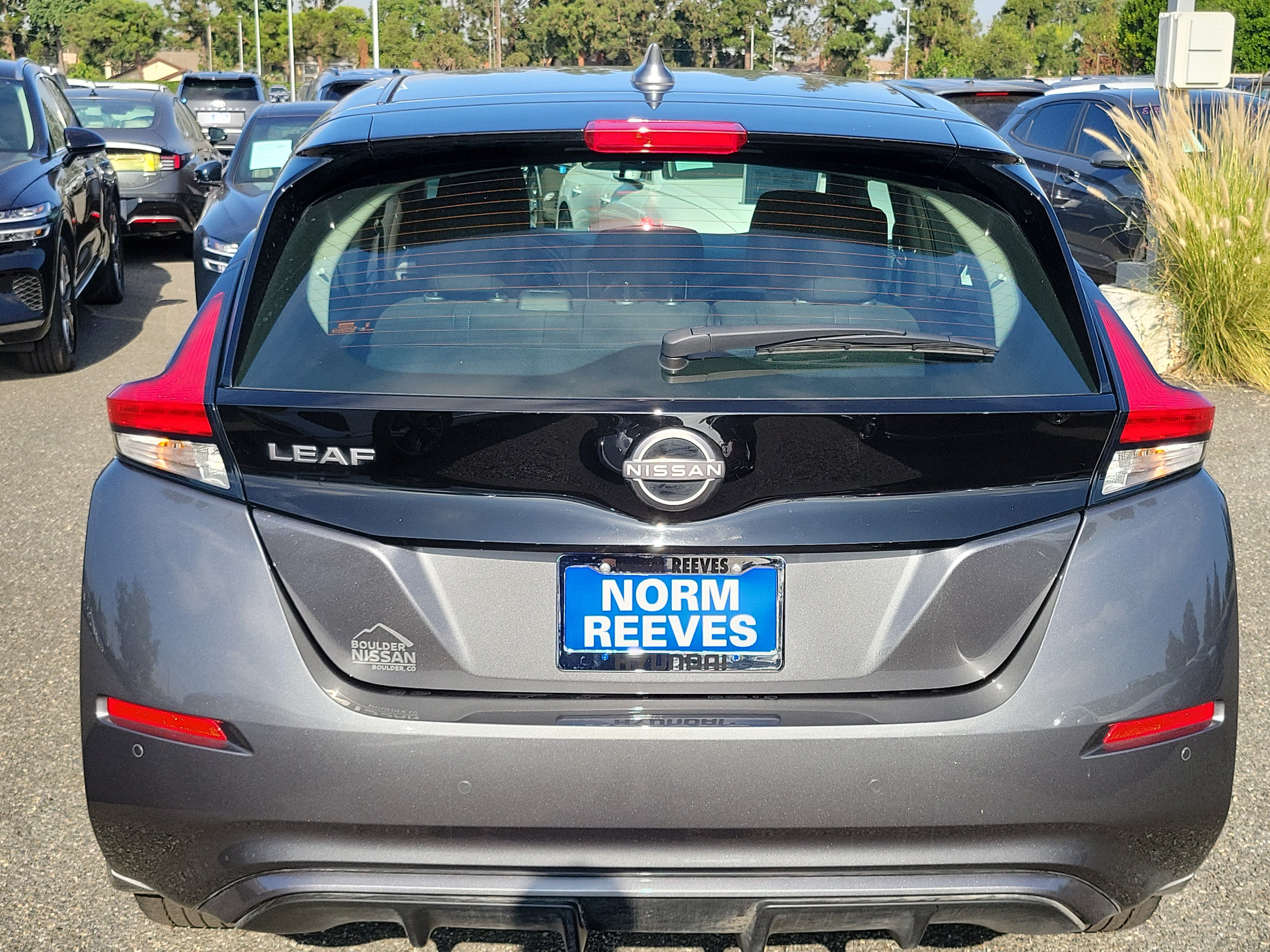 Used 2025 Nissan Leaf S FWD image 5