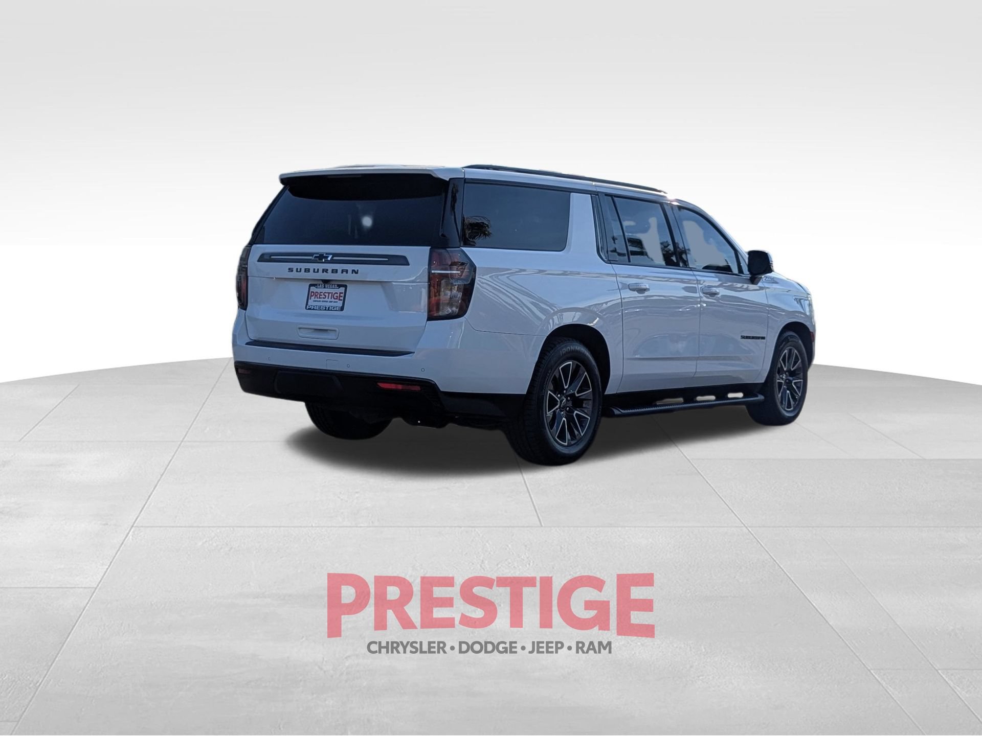 Used 2021 Chevrolet Suburban Z71 w/ Z71 Off-Road Package AWD/4WD image 9