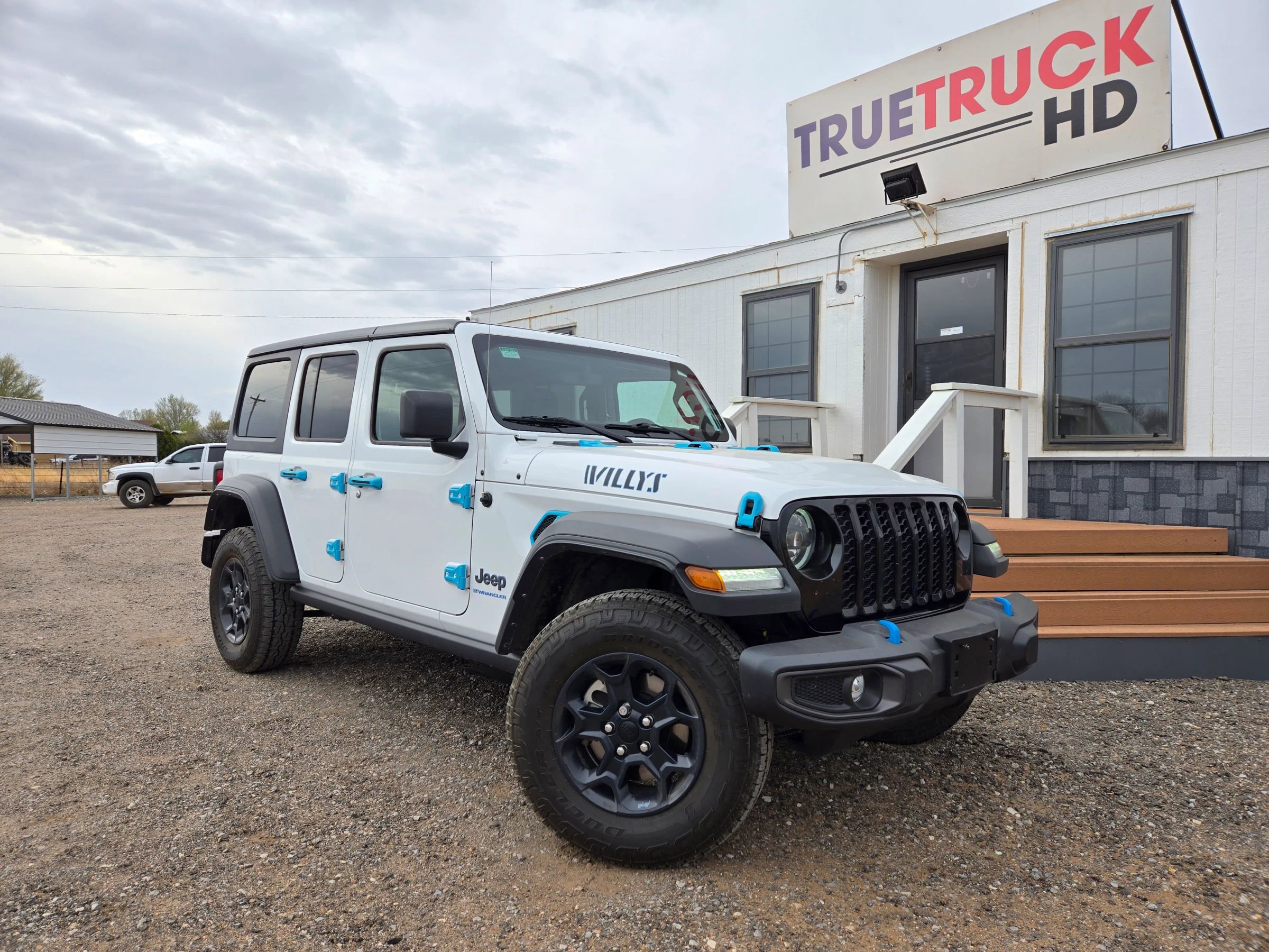 Used 2023 Jeep Wrangler Unlimited w/ Cold Weather Group image 4