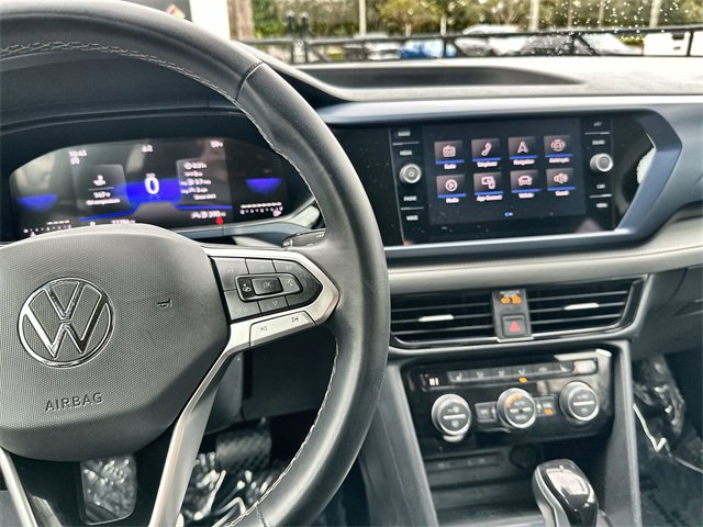 Used 2024 Volkswagen Taos SE image 29