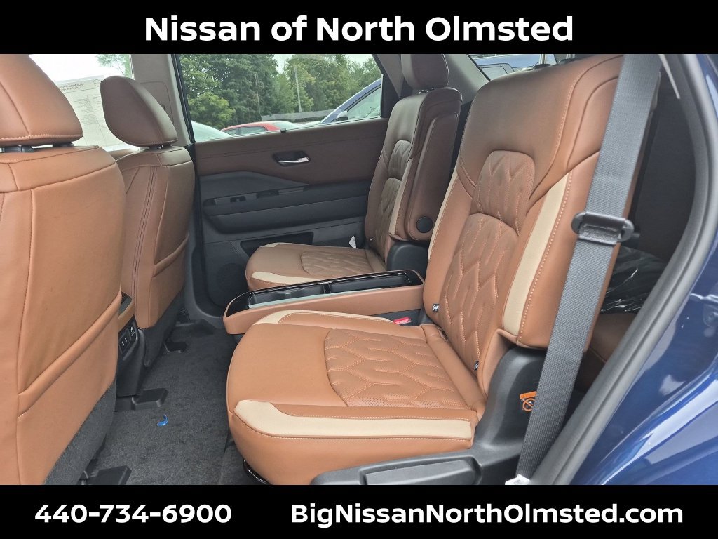 New 2026 Nissan Pathfinder Platinum AWD/4WD image 18