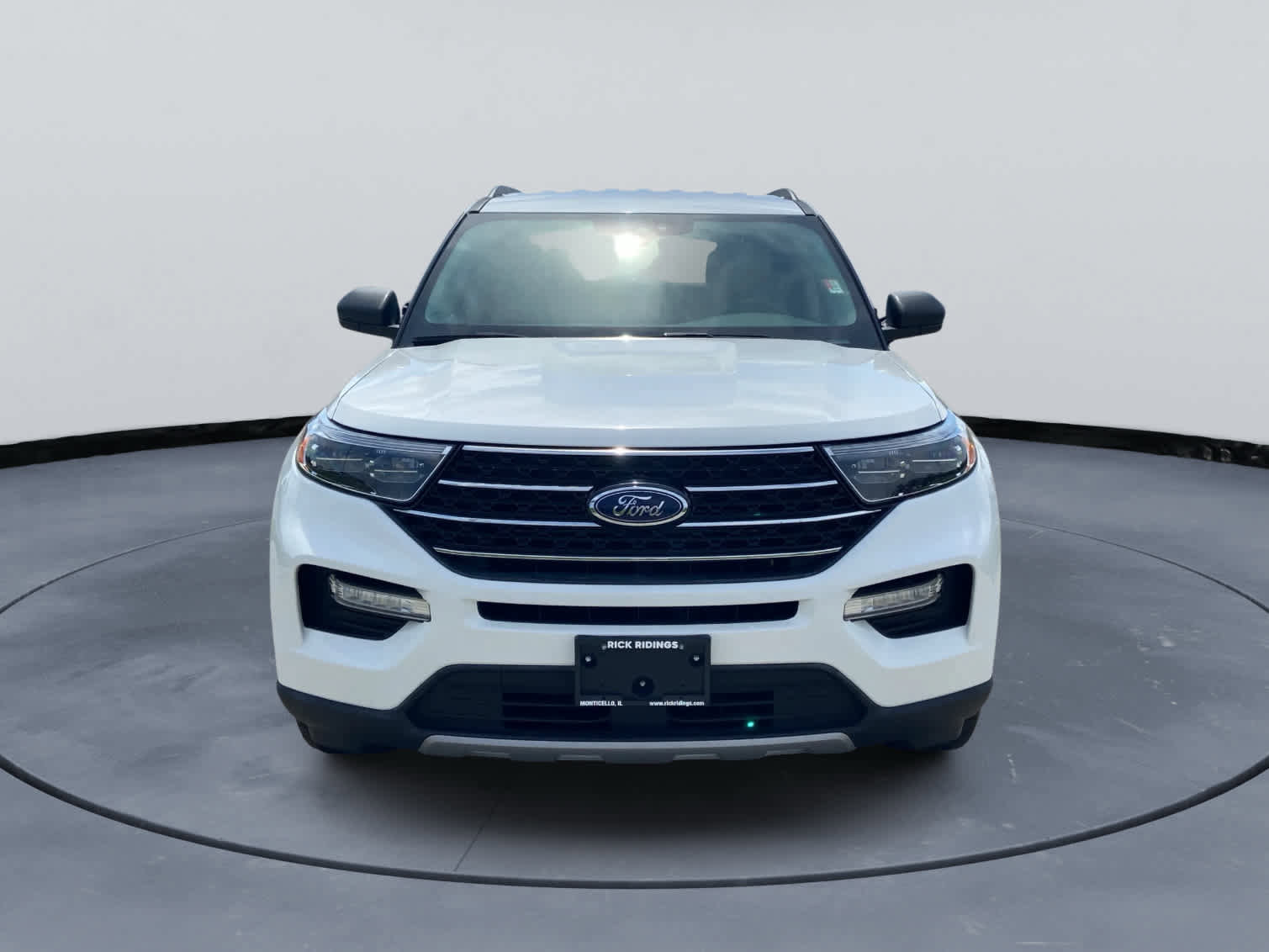Used 2020 Ford Explorer XLT w/ Equipment Group 202A image 1