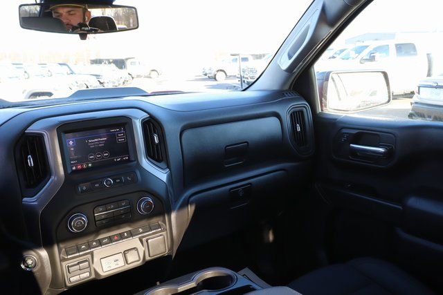 Used 2024 Chevrolet Silverado 1500 Custom Trail Boss AWD/4WD image 26