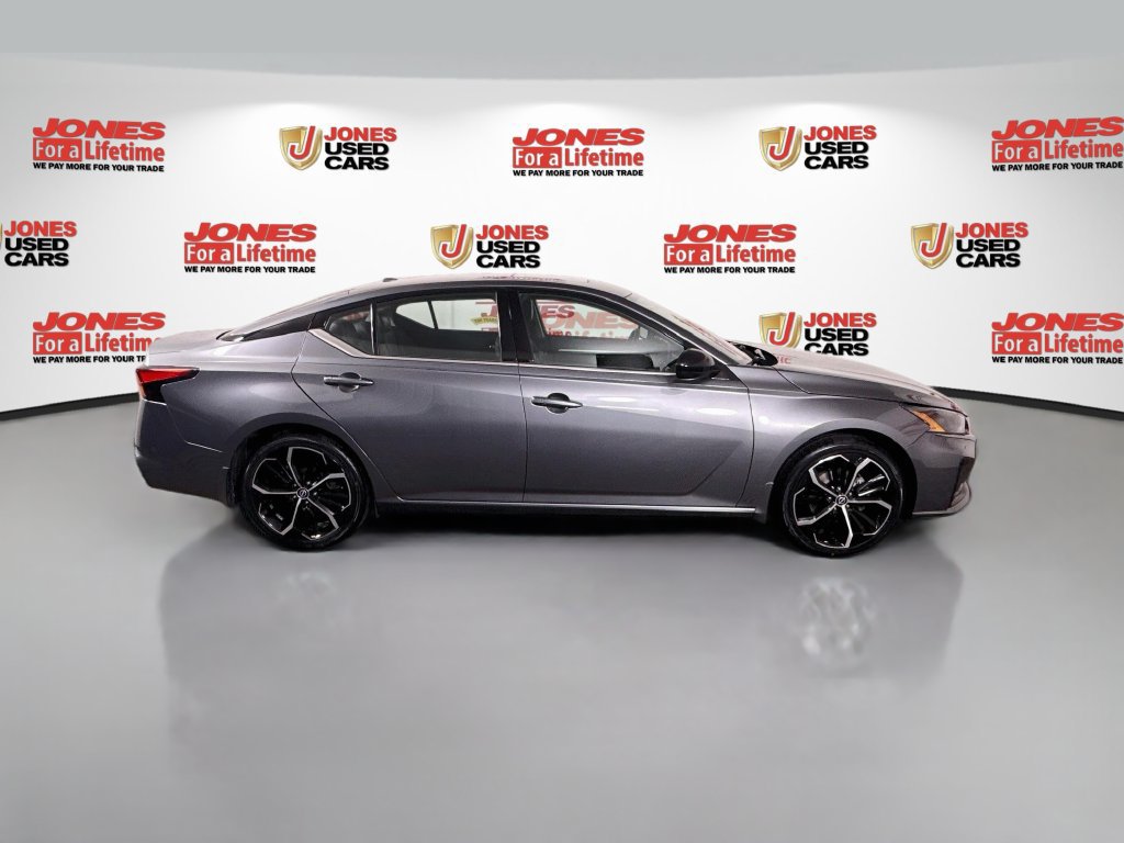 Certified 2025 Nissan Altima 2.5 SR w/ SR Premium Package FWD image 17