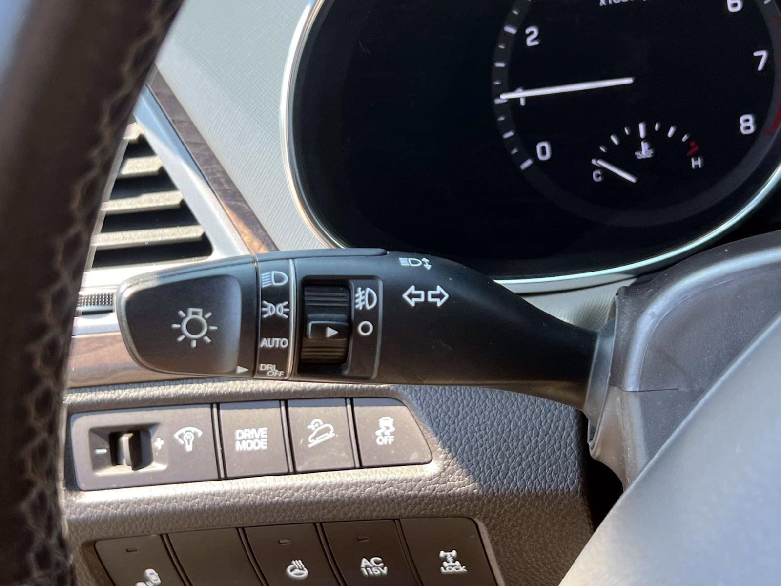 Used 2018 Hyundai Santa Fe AWD image 22