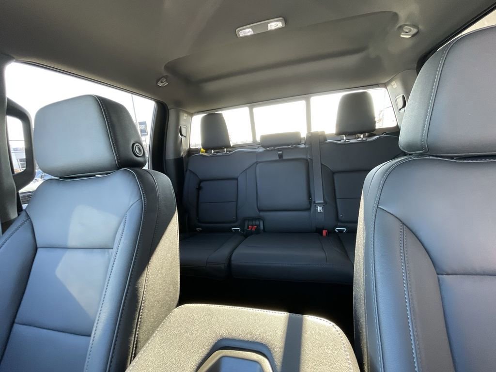 Certified 2026 Chevrolet Silverado 3500 LT w/ All Star Edition AWD/4WD image 19