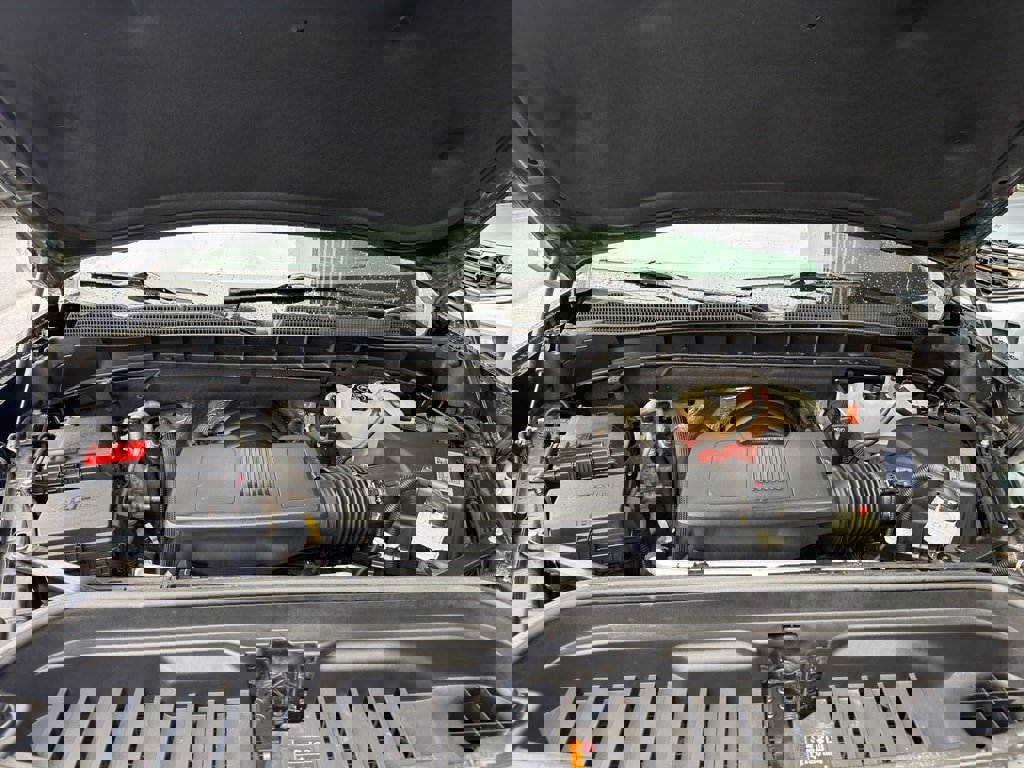 Used 2019 GMC Sierra 1500 SLT w/ SLT Convenience Package image 5