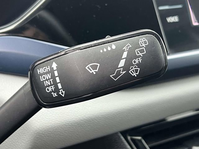 Certified 2022 Volkswagen Taos SE image 24