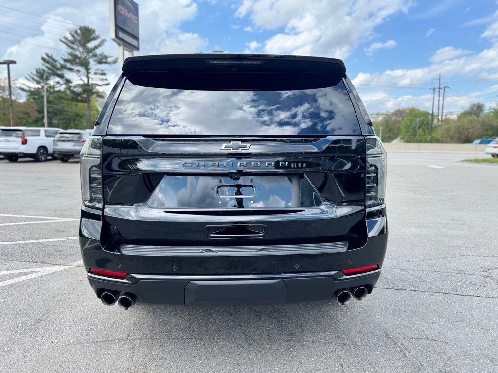 Used 2026 Chevrolet Suburban Z71 w/ Comfort Package AWD/4WD image 6