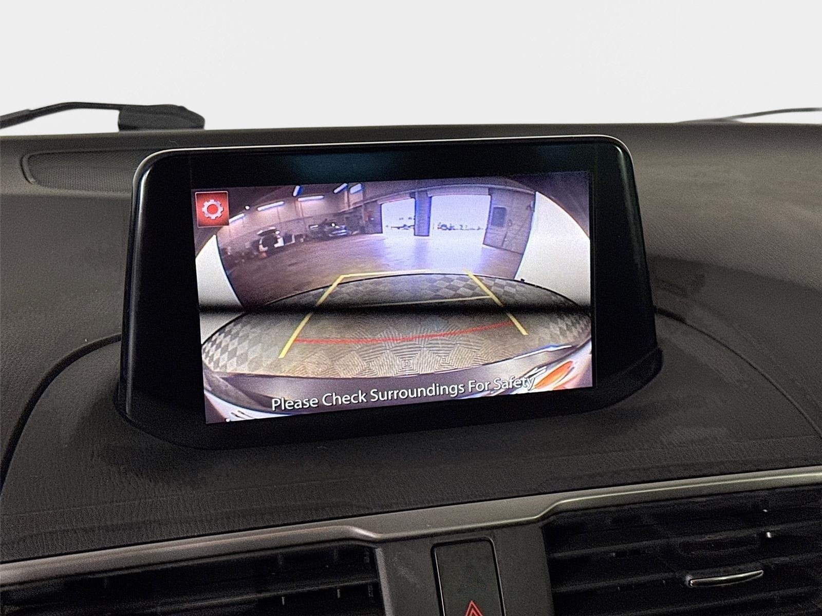 Used 2018 MAZDA MAZDA3 Touring FWD image 15