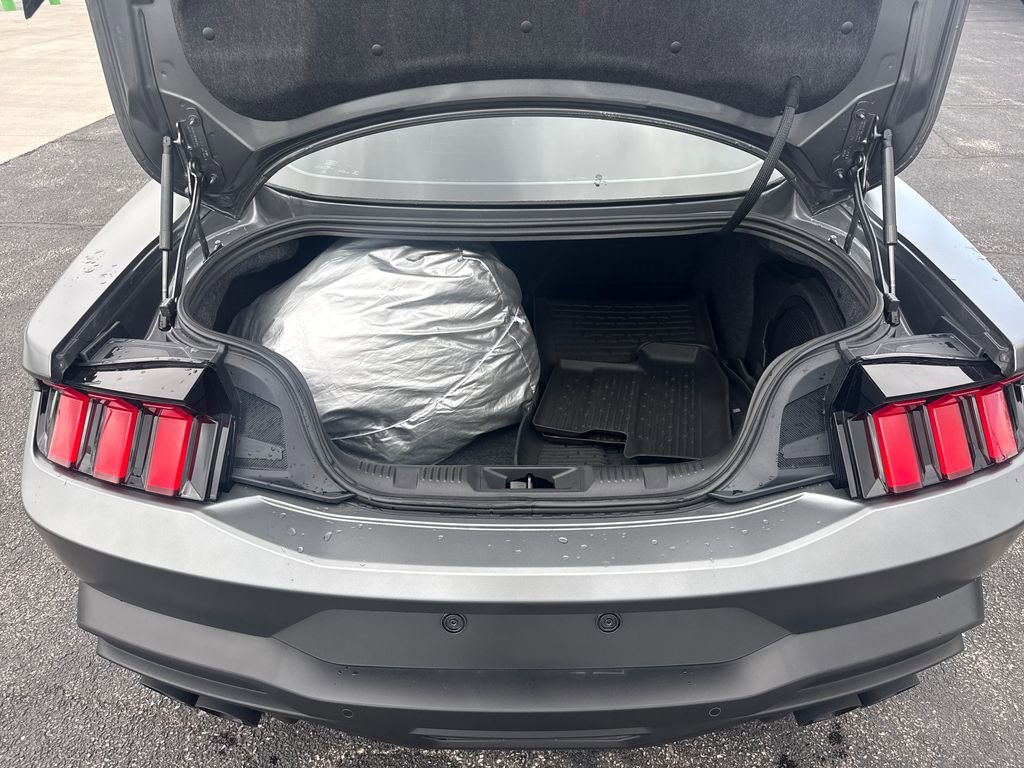 Used 2025 Ford Mustang Dark Horse image 11