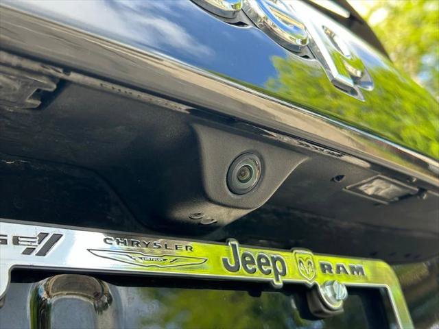 Certified 2022 Jeep Grand Cherokee Laredo E RWD image 33