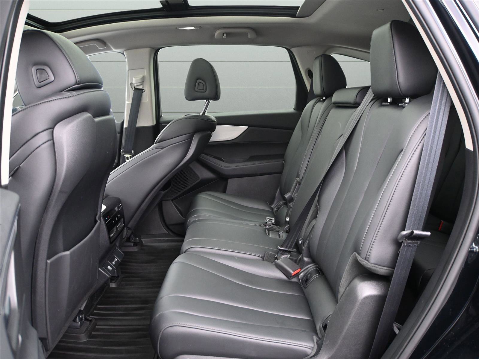 Certified 2023 Acura MDX SH-AWD image 11