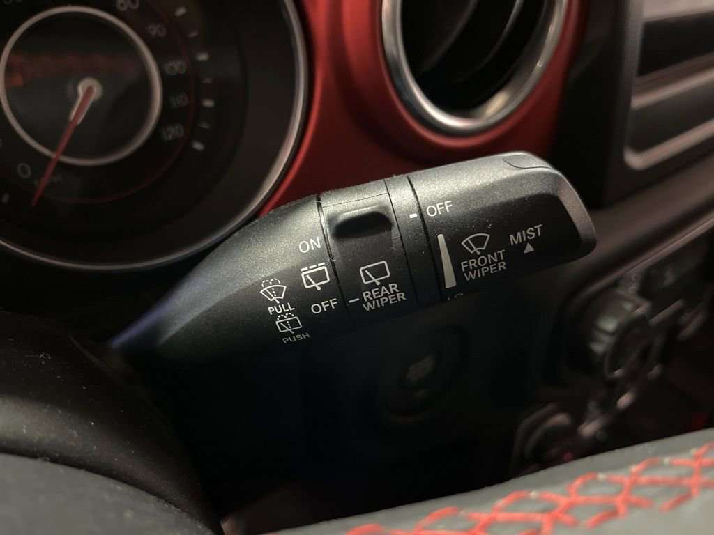 Used 2018 Jeep Wrangler Rubicon AWD/4WD image 21