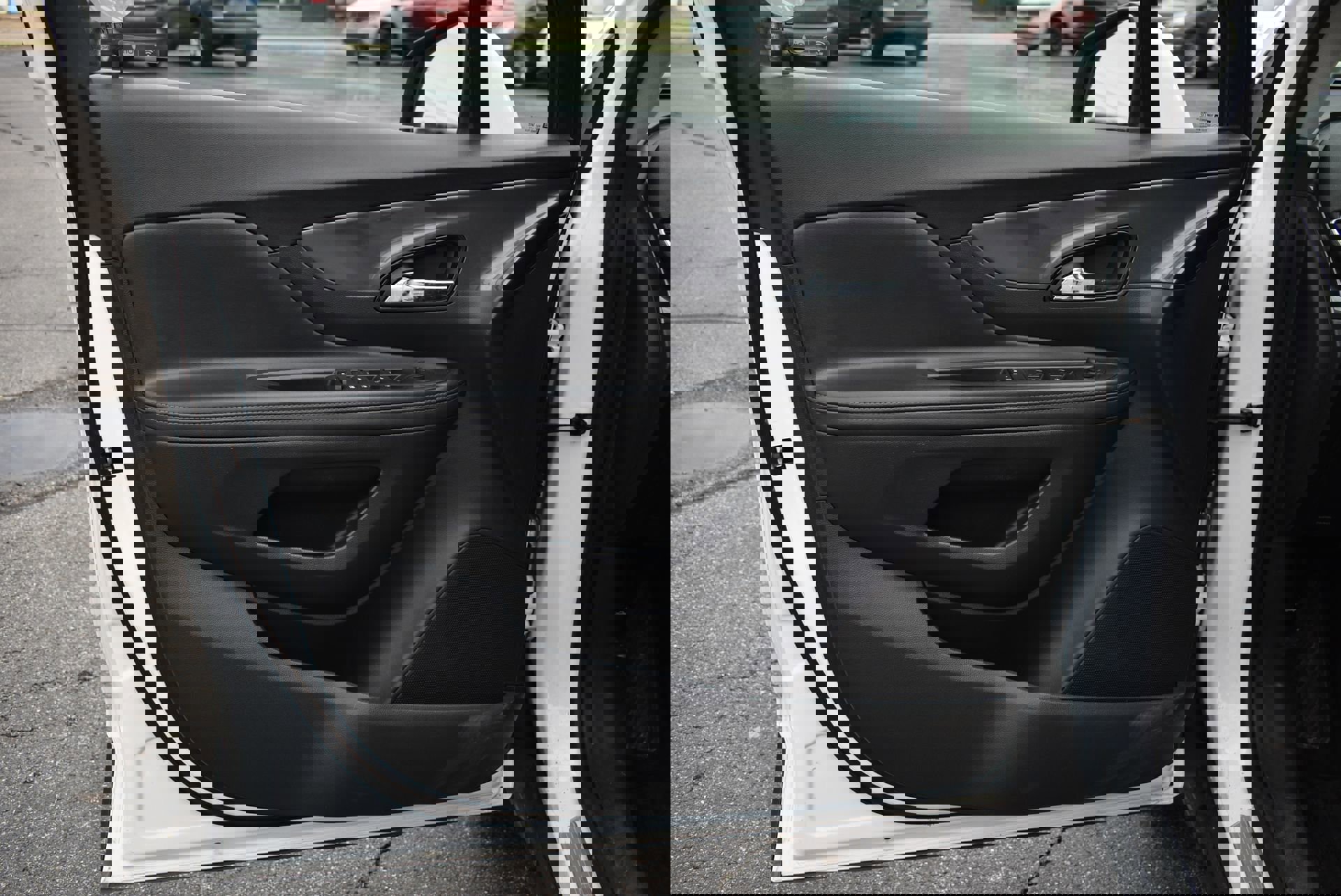 Used 2020 Buick Encore Essence image 12